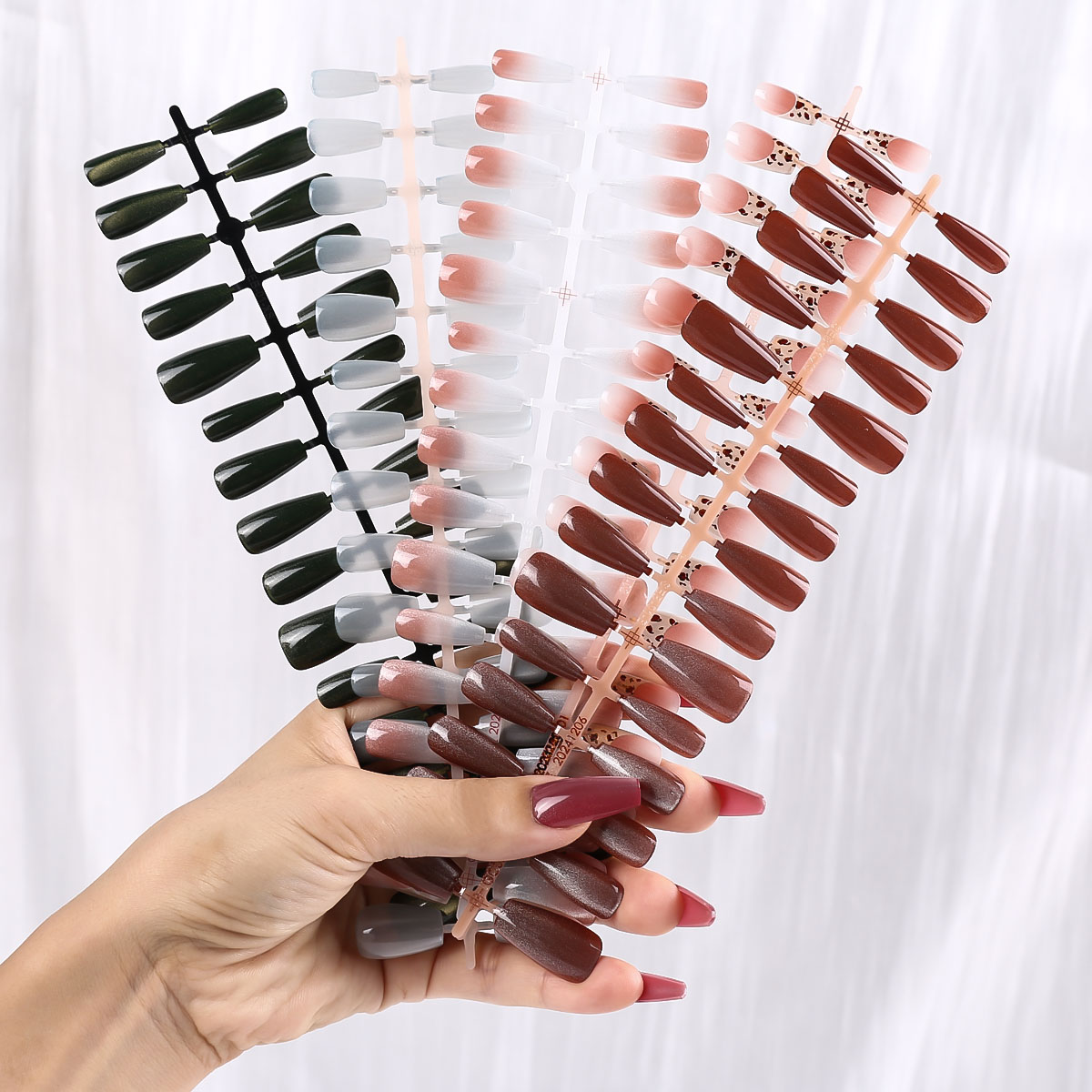 Nail Art Ombre - 30Pcs Oval Short Pink Press on