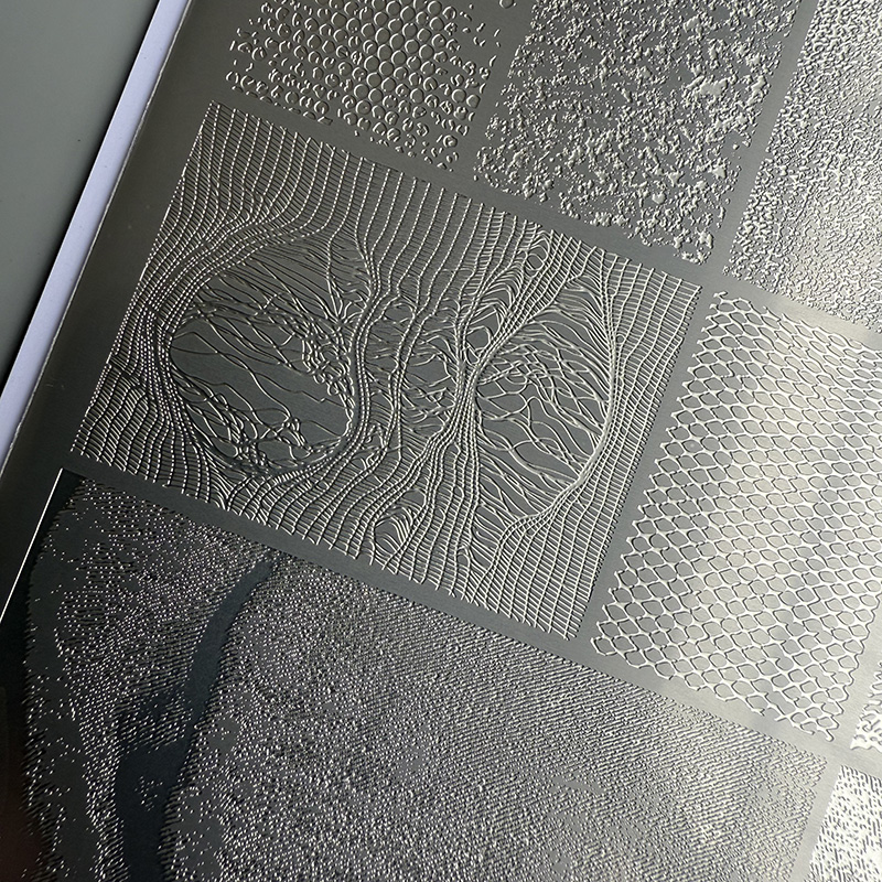 NAIL ART STAMPING PLATES LACE  - огляд і ціна Nail Art Denim